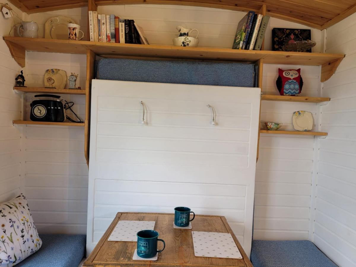The Shepherds Hut At Forestview Farm Greenisland Экстерьер фото